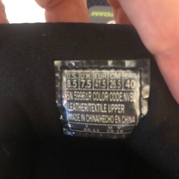 Skechers Lite-Weight Memory Foam Sneaker Unisex, Size 8.5 navy/white, brand‎ new - Picture 8 of 12